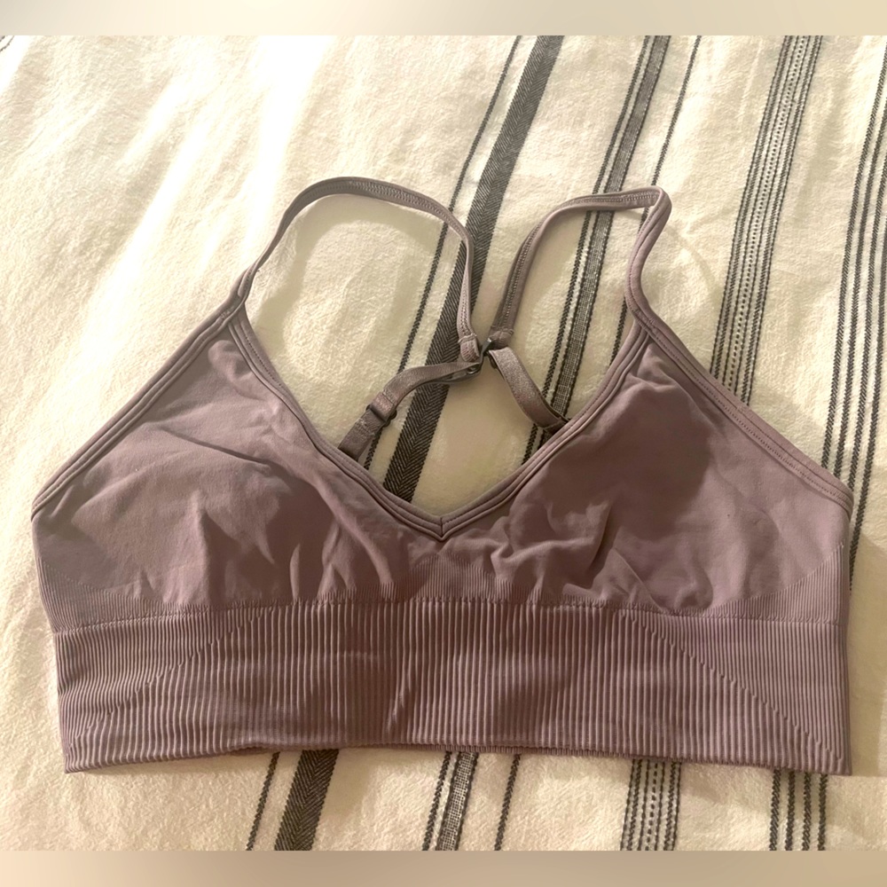 Lulu Lemon sports bra size 4